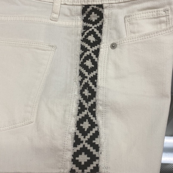 Universal Thread shortie shorts, boho, high waisted, NWT size 8/29R - Picture 4 of 8